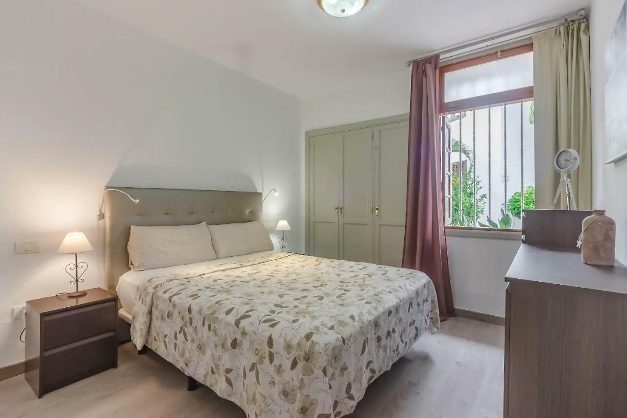 Heated Pool Sea View Speedy Wifi Apartment Costa Adeje  0*, Costa Adeje (Tenerife)